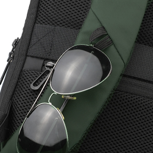 Breite, ergonomische Schultergurte